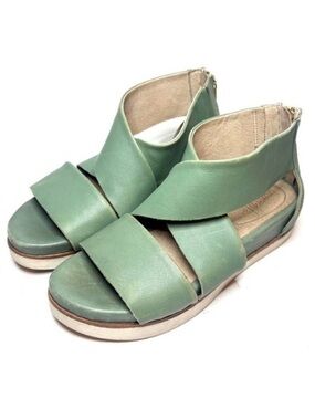 Bussola Leather Sage Sandals | 36